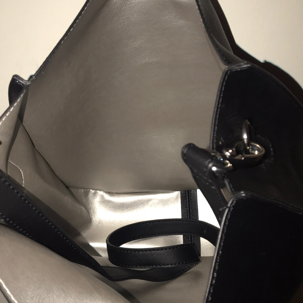 Bucket Purse - Picture 2 of 3